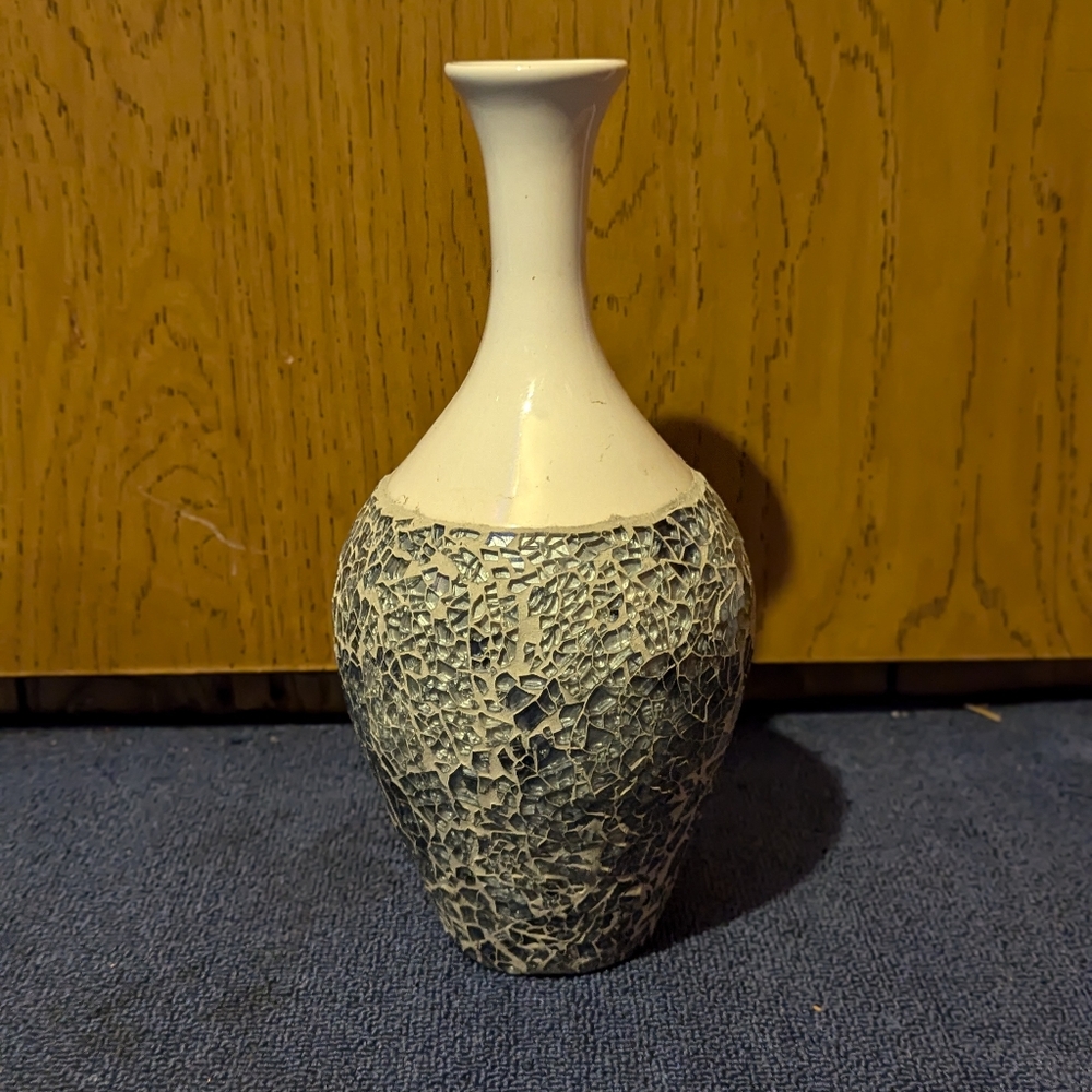 Decorative vase